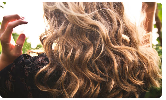 Women's hair with collagen